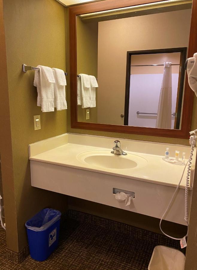 Comfort Inn Marina On The Monterey Bay Екстер'єр фото
