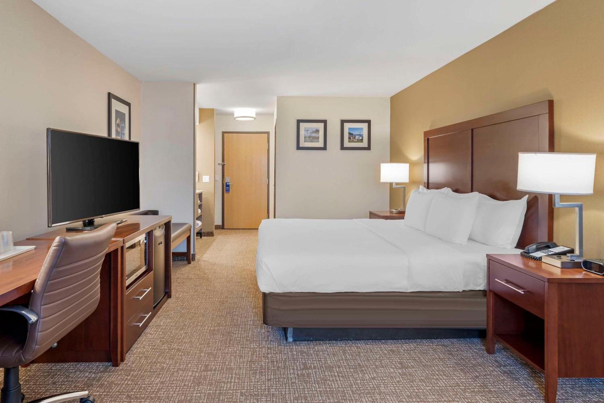 Comfort Inn Marina On The Monterey Bay Екстер'єр фото
