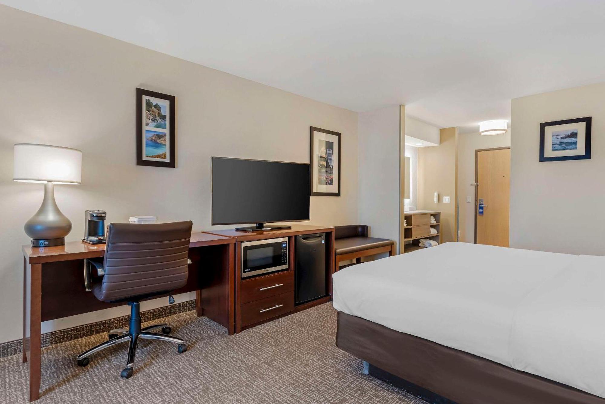 Comfort Inn Marina On The Monterey Bay Екстер'єр фото
