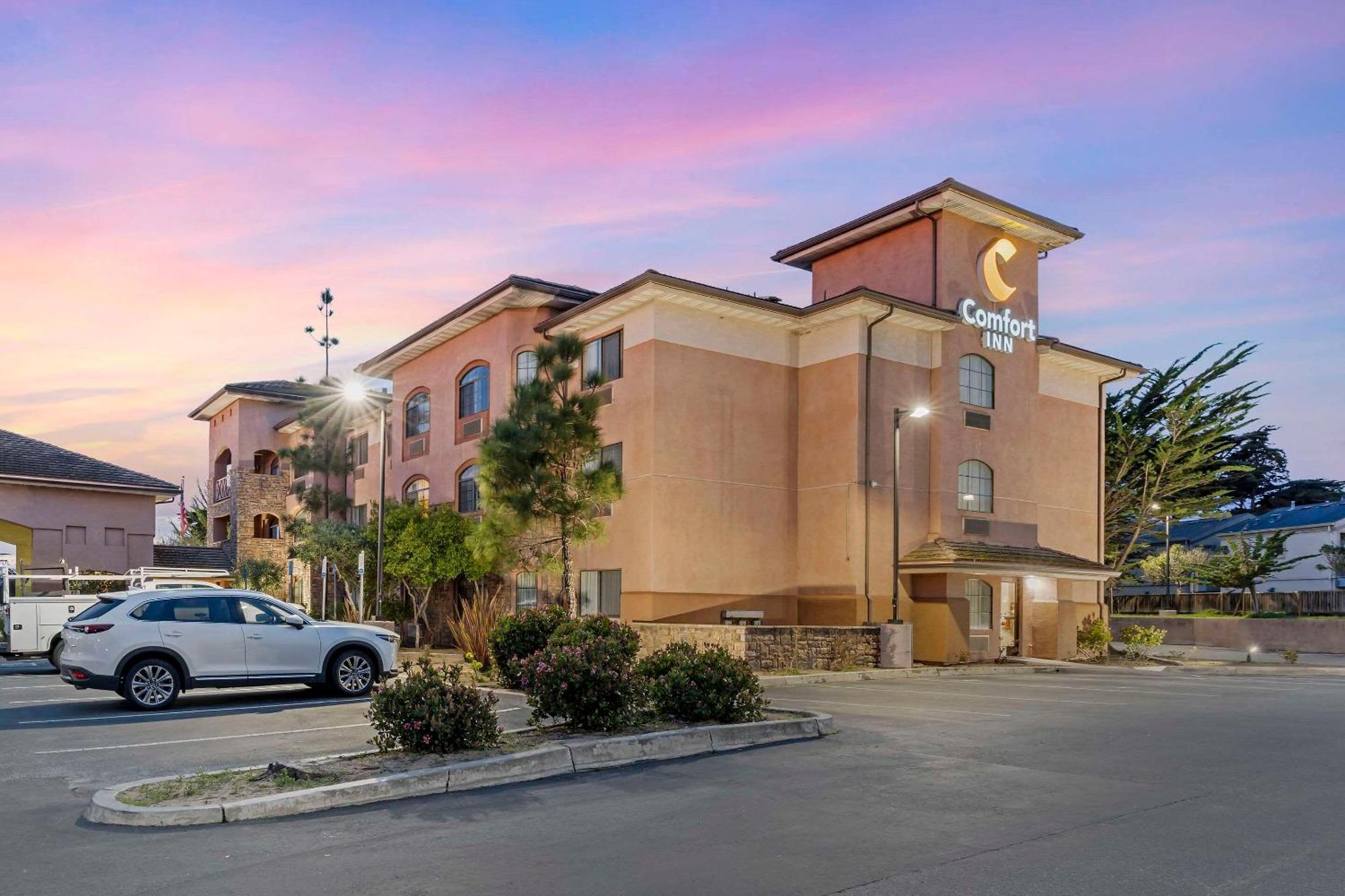 Comfort Inn Marina On The Monterey Bay Екстер'єр фото
